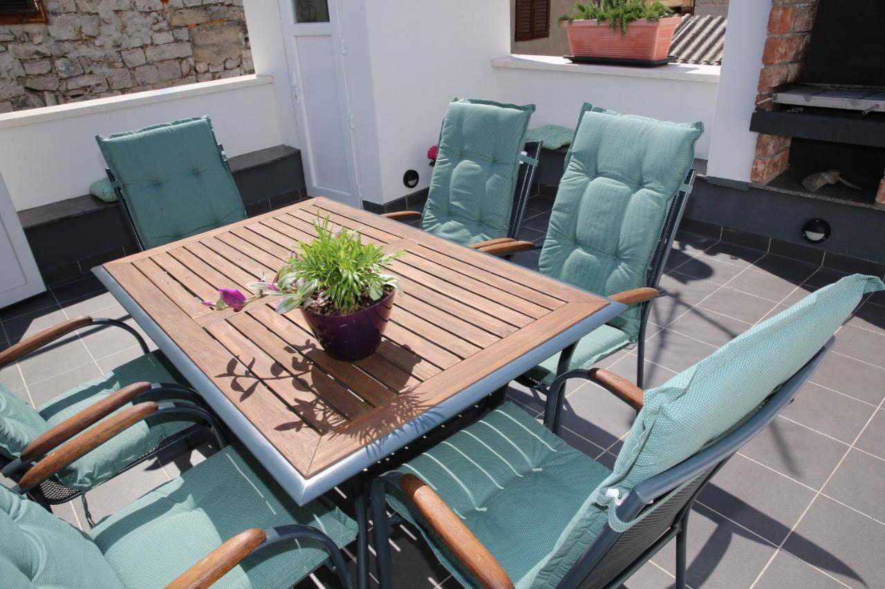 Apartments Stonehouse Vodice Eksteriør bilde